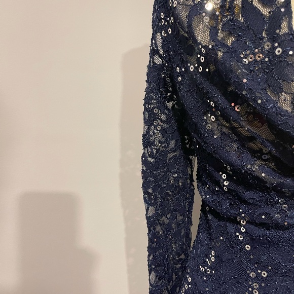 Stunning deep blue dress - Picture 4 of 5